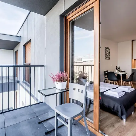 Targi Z Garazem I Silownia Appartement *