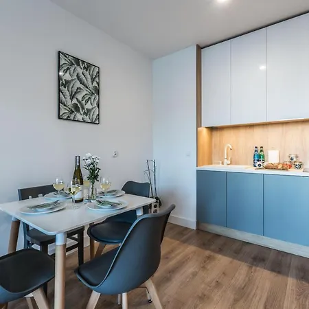 Targi Z Garazem I Silownia * Poznań