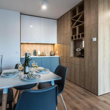 Targi Z Garazem I Silownia Appartement