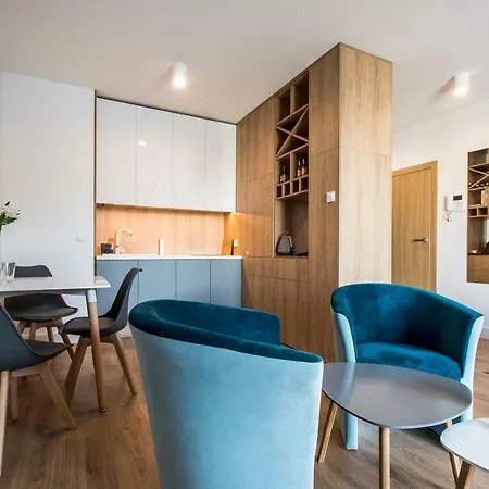 Targi Z Garazem I Silownia Appartement Poznań