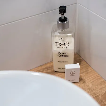 Targi Z Garazem I Silownia Appartement Poznań