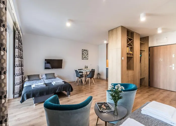 Targi Z Garazem I Silownia *