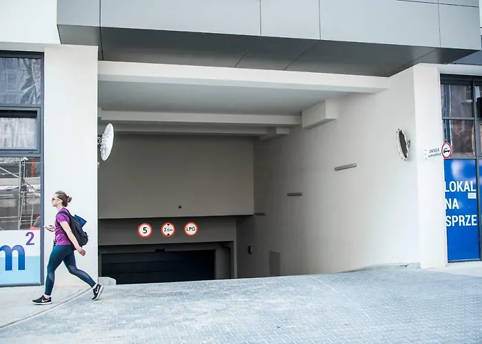 Targi Z Garazem I Silownia Poznan