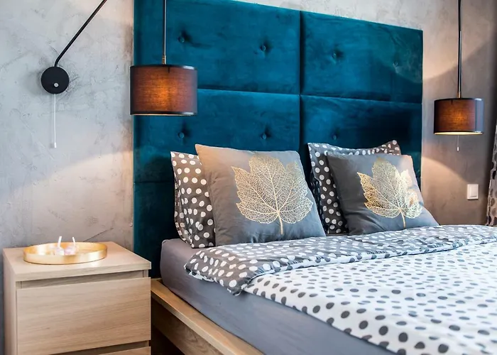 Targi Z Garazem I Silownia *