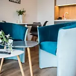 Targi Z Garazem I Silownia Апартаменти