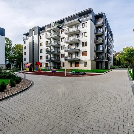 Targi Z Garazem I Silownia Poznań