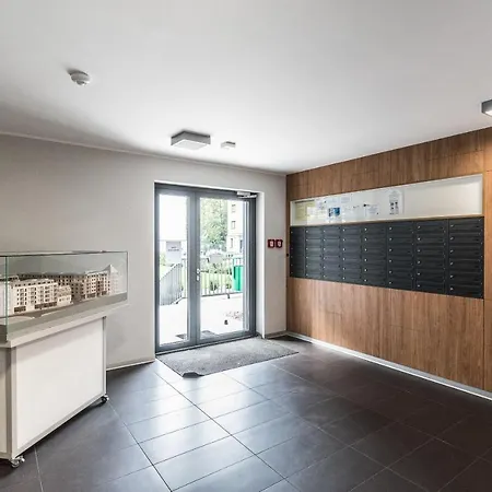 Apartment Targi Z Garazem I Silownia