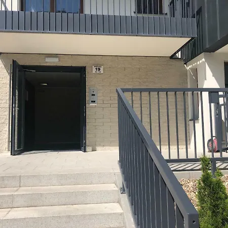 Apartament Targi Z Garażem I Siłownią *