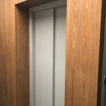 Targi Z Garażem I Siłownią Apartament *