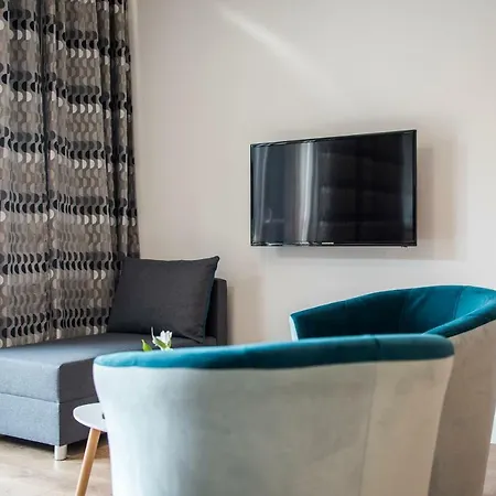 Targi Z Garazem I Silownia Познань