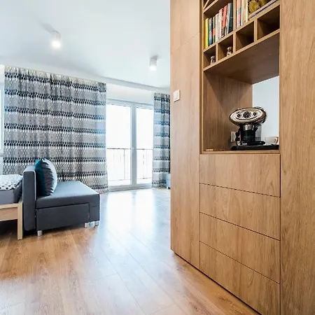 Targi Z Garazem I Silownia Апартаменти Познань