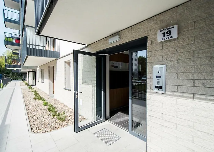 Targi Z Garazem I Silownia Appartement *