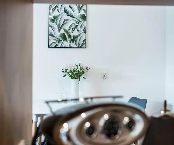 Targi Z Garazem I Silownia Apartman