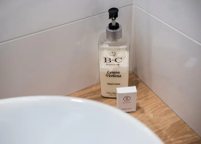 Targi Z Garazem I Silownia Appartement Poznań