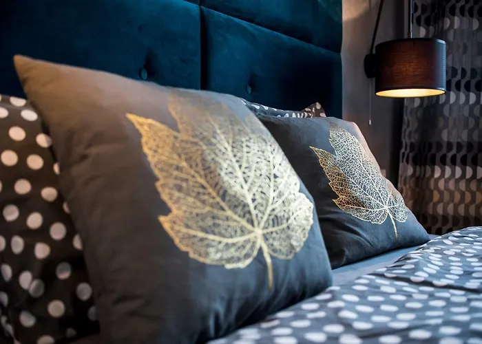 Targi Z Garazem I Silownia Apartman *