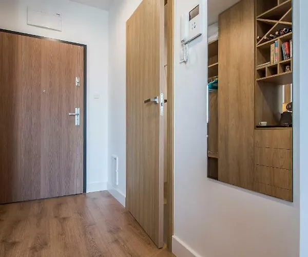 Apartman Targi Z Garazem I Silownia *