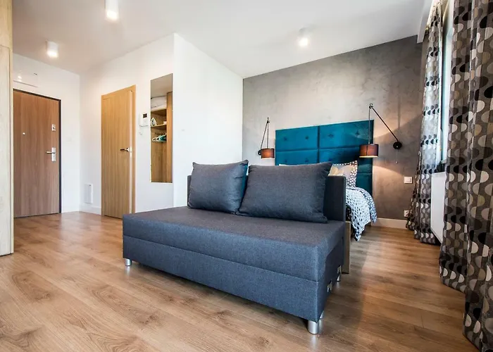 Targi Z Garazem I Silownia *