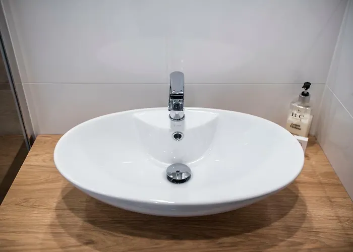 Targi Z Garazem I Silownia * Poznań