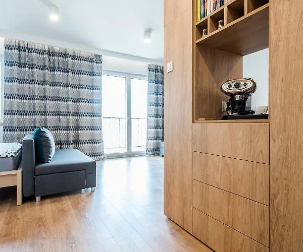 Targi Z Garazem I Silownia Apartman Poznań