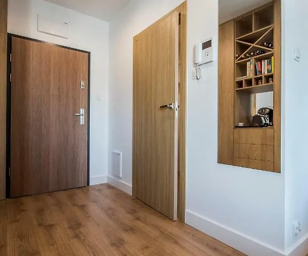 Apartman Targi Z Garazem I Silownia